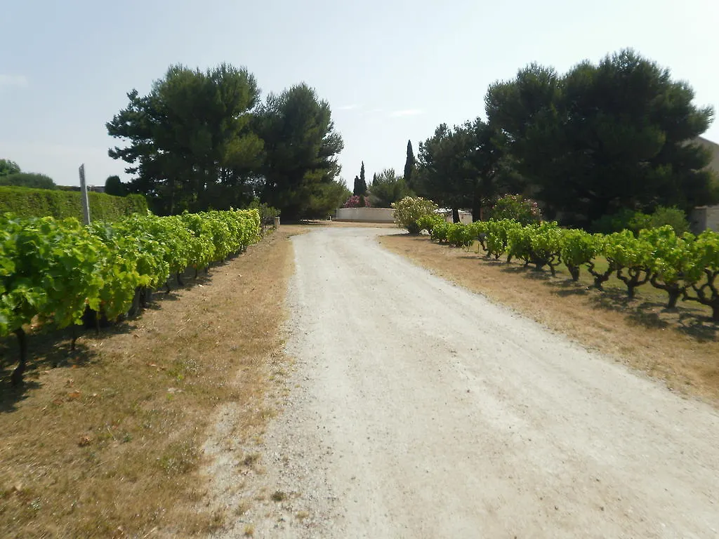 Chambre Du Raisin Puyricard Bed & Breakfast